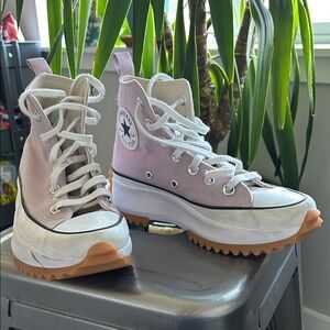Converse Women's Platform Sneakers - Soft pink